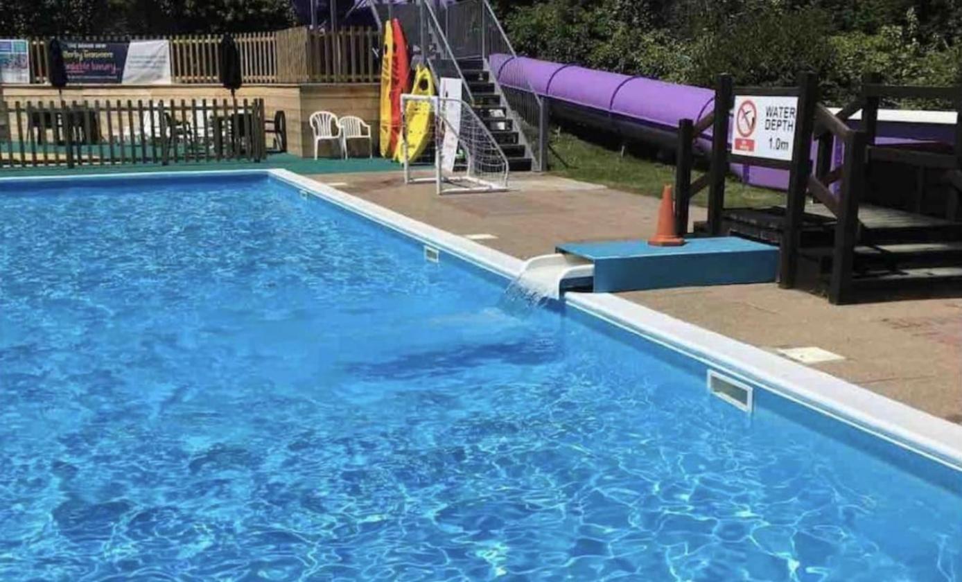 Cosy Cabin - Bideford Bay Holiday Park Экстерьер фото